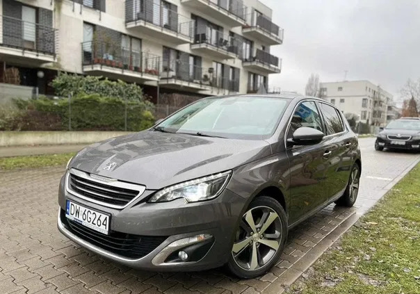 samochody osobowe Peugeot 308 cena 36950 przebieg: 137000, rok produkcji 2016 z Warszawa